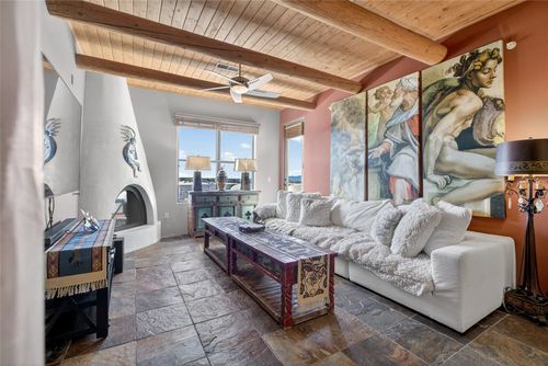 318-1405 Vegas Verdes, Santa Fe, NM, 87507-3568 | Card Image