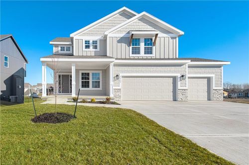 6000 Ne 118th St, Kansas City, MO, 64156-5703 | Card Image