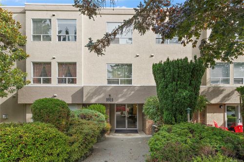 206-9919 Fourth St, Sidney, BC, V8L2Z6 | Card Image
