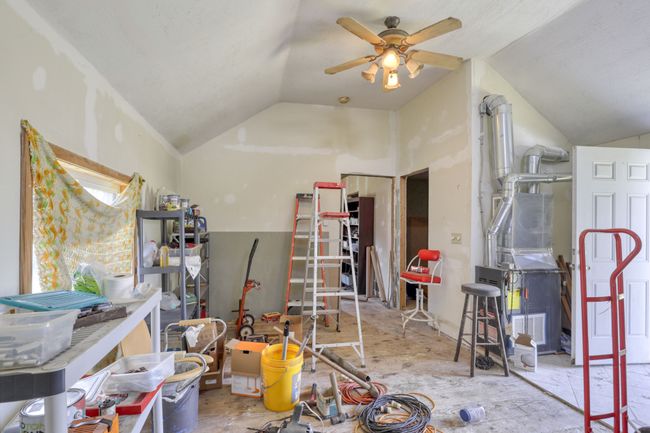 9915 Van Buren Rd, House other with 3 bedrooms, 1 bathrooms and null parking in Fowlerville MI | Image 14