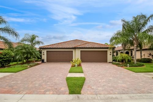 20230 Tesoro Dr, VENICE, FL, 34293-3280 | Card Image