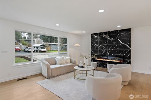 19628 Heinz Pl, Lynnwood, WA, 98036-5828 | Card Image