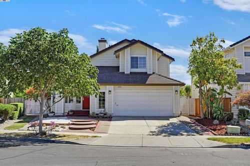 33701 Pacheco Dr, Fremont, CA, 94555-1353 | Card Image
