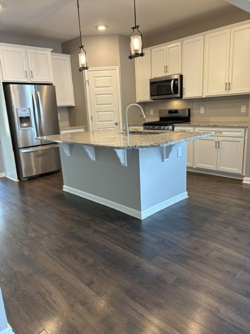 563 Montrose Dr, Mount Juliet, TN, 37122-1011 | Card Image