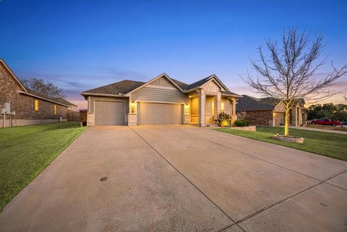 5521 Othello Dr, Belton, TX, 76513-5876 | Card Image