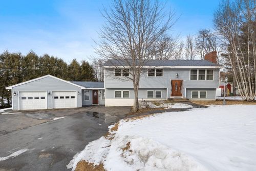 4 Brown Ave, Greenland, NH, 03840-2301 | Card Image