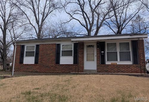 10316 Royal Dr, Saint Louis, MO, 63136-5943 | Card Image