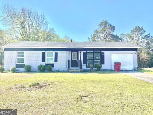 2830 Village Green Dr, Macon, GA, 31206-8218 | Card Image