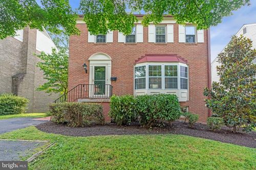 1218 Kensington Rd, MCLEAN, VA, 22101-2920 | Card Image