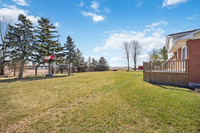 4186 Fairweather Rd, House other with 4 bedrooms, 2 bathrooms and 6 parking in Petrolia ON | Image 35