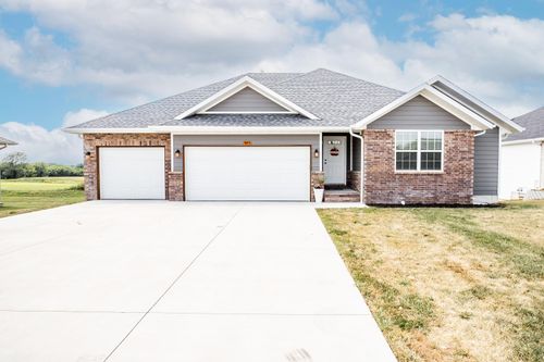 513 N Stella Ct, Willard, MO, 65781-9438 | Card Image
