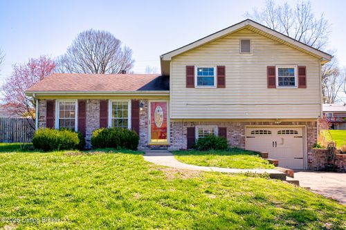 108 Gloria Dr, Shelbyville, KY, 40065-8910 | Card Image