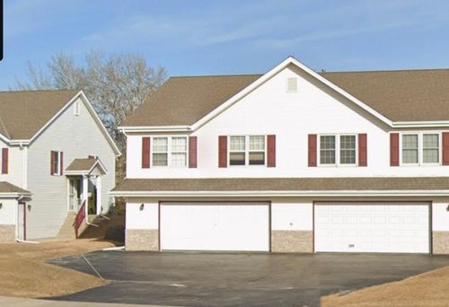 207 Nicholson Ave, South Milwaukee, WI, 53172-1027 | Card Image