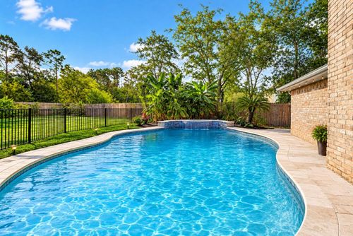 412 Westwood Dr, Friendswood, TX, 77546-2164 | Card Image