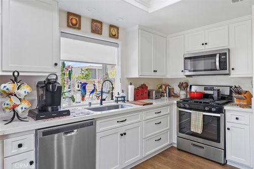 37-10 Glenhurst, Irvine, CA, 92604-3727 | Card Image