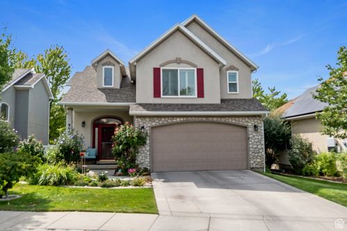 9092 S Enchanted Oak Ln, Sandy, UT, 84094-3079 | Card Image