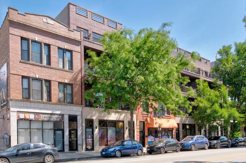 4-2642 W Chicago Ave, Chicago, IL, 60622-8179 | Card Image