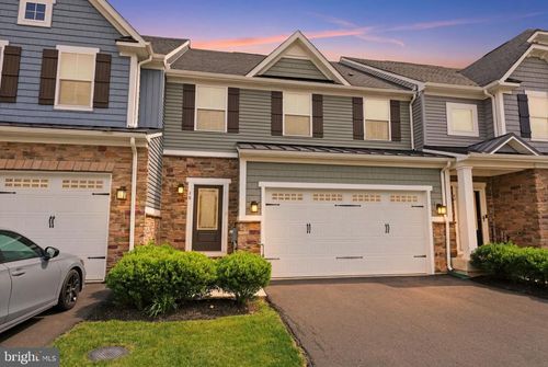 30 Griffin Way, YARDLEY, PA, 19067-6482 | Card Image