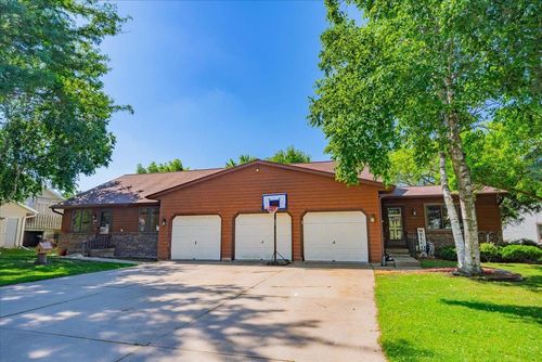 1751-1749-1751 Delaware Dr, SUN PRAIRIE, WI, 53590-1723 | Card Image