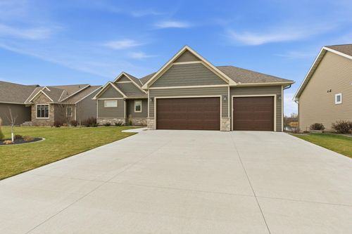 1505 20th Ave S, Sartell, MN, 56377-2587 | Card Image
