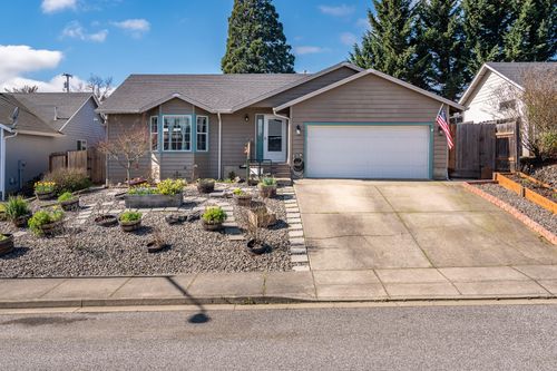 380 Sunnyside Dr, Winston, OR, 97496-6605 | Card Image