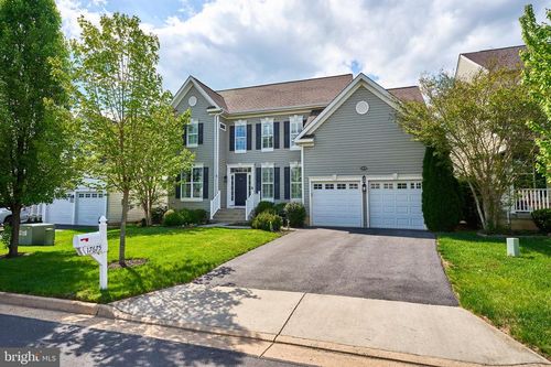 17675 Cleveland Park Dr, ROUND HILL, VA, 20141-2635 | Card Image