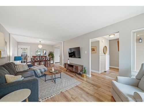 1807 S Deframe St, Lakewood, CO, 80228-4117 | Card Image