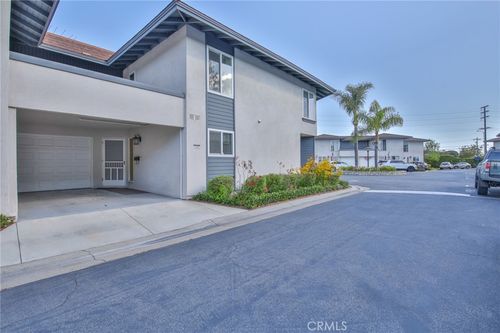 10406 Carlyle Ct, Cypress, CA, 90630-4208 | Card Image