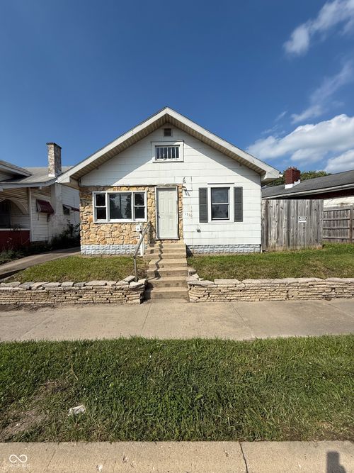 1530 Ohio Ave, Anderson, IN, 46016-1934 | Card Image