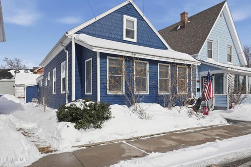 8 School St, Adams, MA, 01220 | Card Image