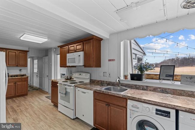 767 Pinetown Rd, Home with 4 bedrooms, 5 bathrooms and null parking in LEWISBERRY PA | Image 54
