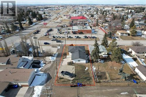 4517 55 Ave, Olds, AB, T4H1B9 | Card Image