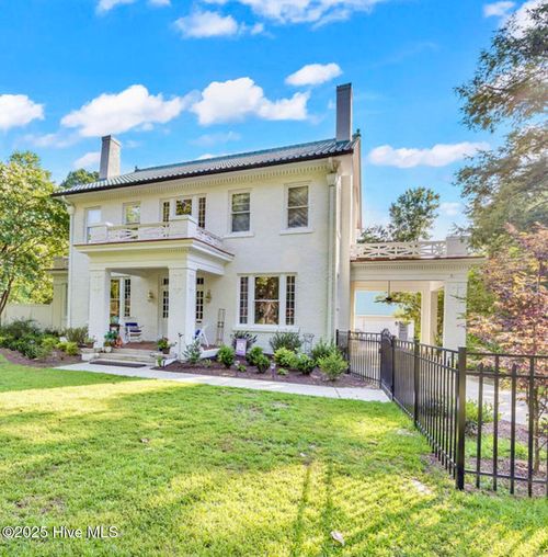 1527 Nash St Nw, Wilson, NC, 27893-1814 | Card Image