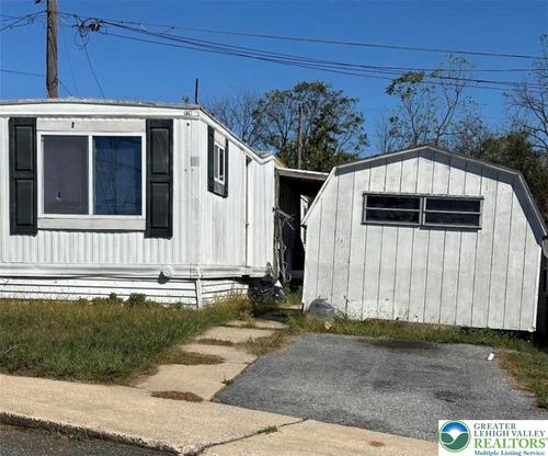 19 Roth Ave, Mertztown, PA, 19539-8842 | Card Image