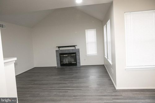 16-7-4490 Lord Loudoun Ct, UPPER MARLBORO, MD, 20772-5948 | Card Image