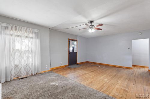 112 Gibson St, Clinton, MI, 49236-9515 | Card Image