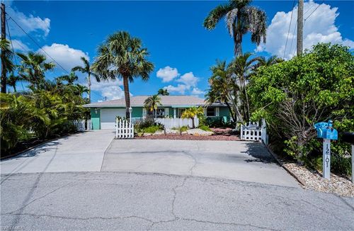 12101 Moon Shell Dr, MATLACHA ISLES, FL, 33991 | Card Image