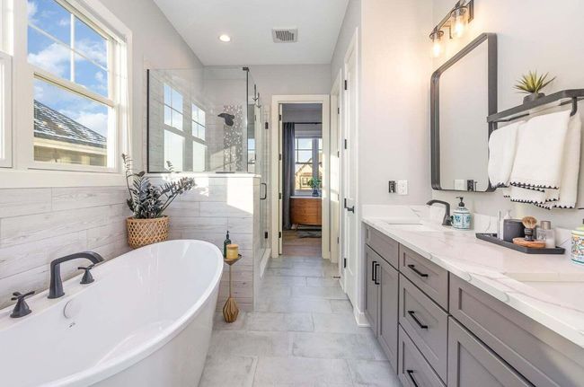 PRIMARY BATH 2 | Image 21