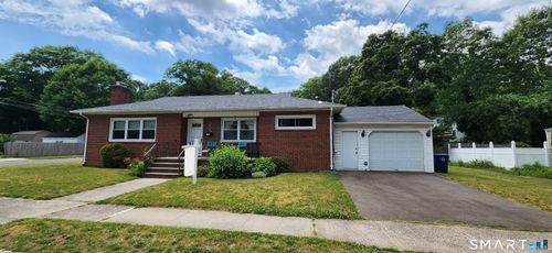 108 Lee St, West Haven, CT, 06516-1312 | Card Image