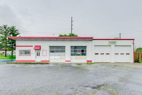 343 S Main St, Kenton, OH, 43326-1975 | Card Image