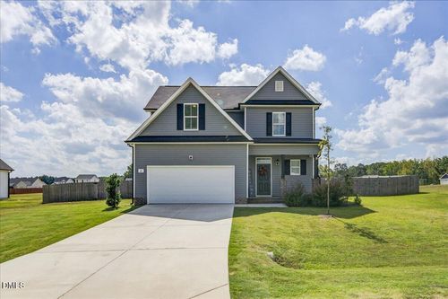 26 Greenhouse St, Zebulon, NC, 27597-6118 | Card Image