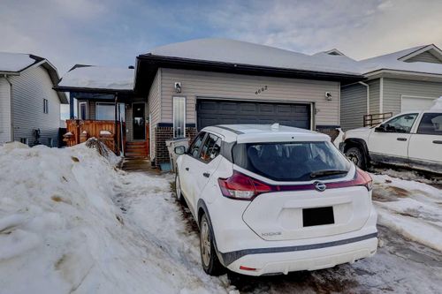 6602 112 St, Grande Prairie, AB, T8W0B2 | Card Image