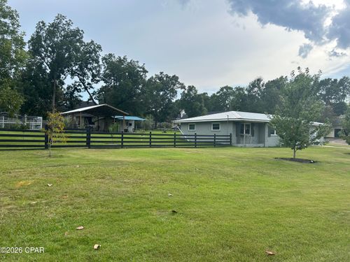 402 E Iowa Ave, Bonifay, FL, 32425-2212 | Card Image