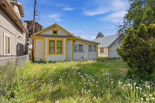 1127 W Gordon Ave, Spokane, WA, 99205-2748 | Card Image