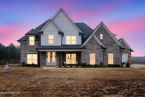 3763 Watson Desoto Rd, Byhalia, MS, 38611-1107 | Card Image