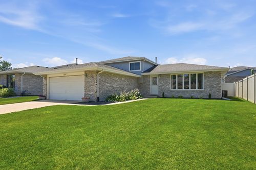 14804 Le Claire Ave, Midlothian, IL, 60445-3567 | Card Image