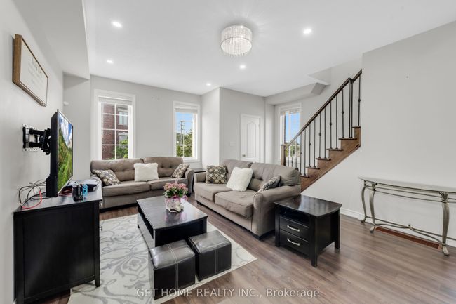 21 Rabbit Run Way, House attached with 3 bedrooms, 3 bathrooms and 1 parking in Brampton ON | Image 16
