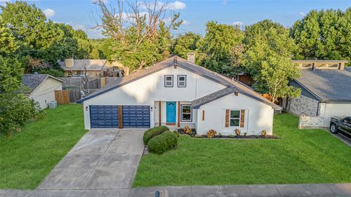 2503 Richmond Dr, Arlington, TX, 76014-1213 | Card Image