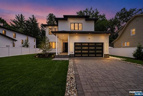 224 Riveredge Rd, Tenafly, NJ, 07670-1929 | Card Image