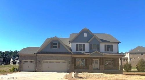 7731 Maple Pond Dr, Oak Ridge, NC, 27310-8010 | Card Image